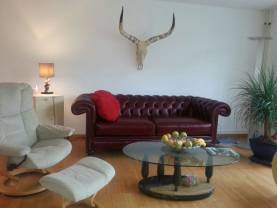 Chesterfield Allingham 2er-Sofa in Old English Hazel