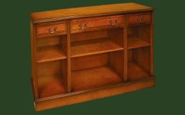 Niedriges Bücherregal
mit 3 Schubladen